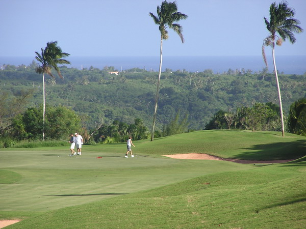 Leo Palace Golf 01.JPG