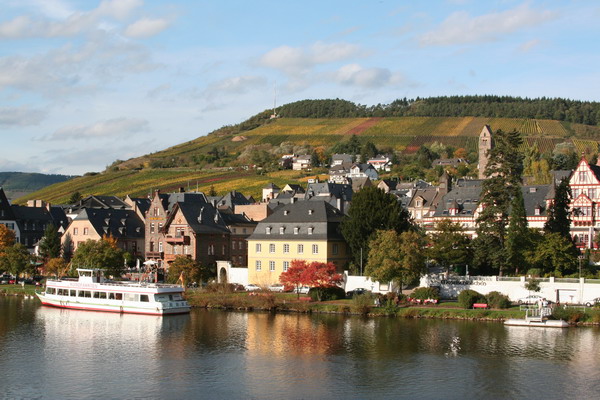 Mosel Web 03.jpg