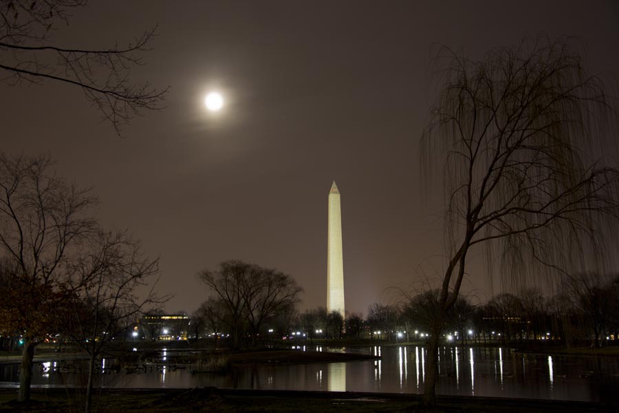 DC Monuments at Night Feb 16 07